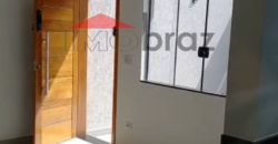 Vende Sobrado NOVO com 2 suítes