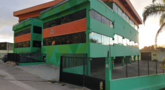 Aluga Prédio Comercial de 3550m² em Balneário Praia do Pernambuco no Guarujá/SP