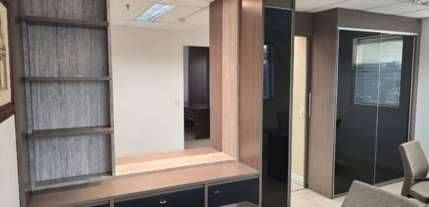 Aluga Sala Comercial de 47m² Mobiliada em São Bernardo do Campo/SP