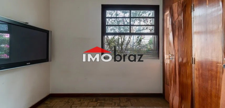 🏡 Oportunidade Incrível! Terreno de 176m² com 2 Imóveis em Excelente Localização 🌟