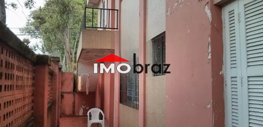 🏡 Oportunidade Incrível! Terreno de 176m² com 2 Imóveis em Excelente Localização 🌟