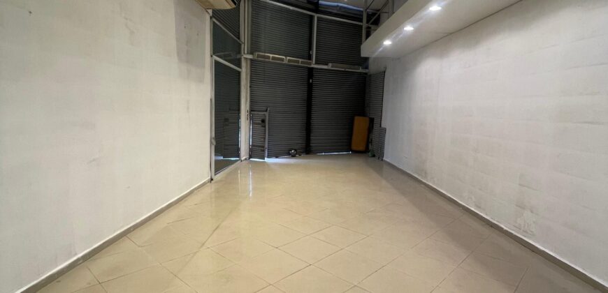 Loja de esquina com 320m² para locação no Brás