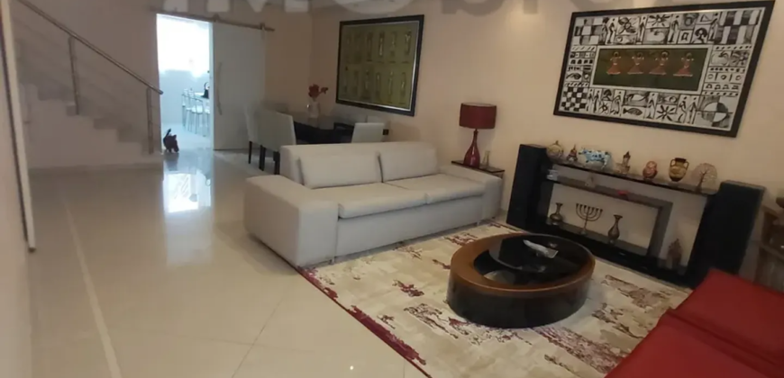 Casa à Venda – 3 Quartos (2 Suítes) | 260m² | Brás / Pari