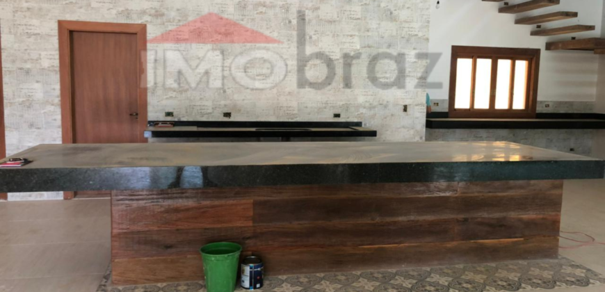 Casa de Alto Padrão à Venda – Condomínio Alpes da Cantareira