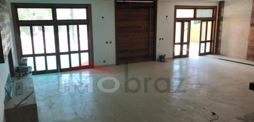 Casa de Alto Padrão à Venda – Condomínio Alpes da Cantareira