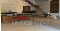 Casa de Alto Padrão à Venda – Condomínio Alpes da Cantareira