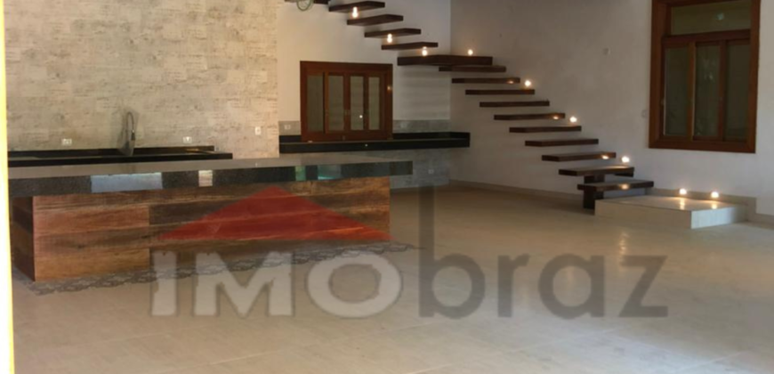 Casa de Alto Padrão à Venda – Condomínio Alpes da Cantareira