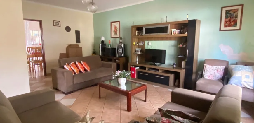 Casa com 3 Quartos à venda, 250m² – Jardim Planalto