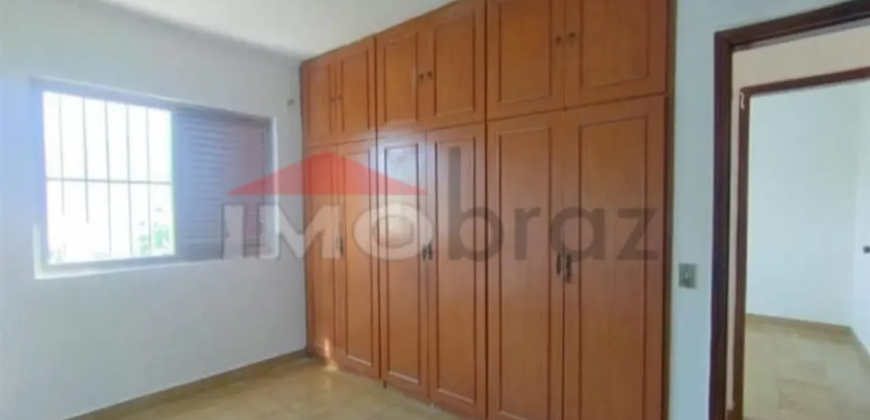 Casa com 5 Quartos à venda, 720m² – Imirim
