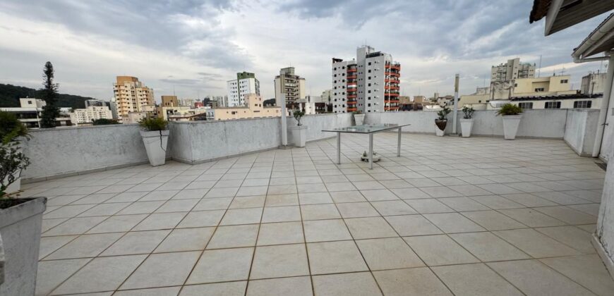 Cobertura à Venda no Residencial Água Marinha – Guarujá | Conforto e Exclusividade