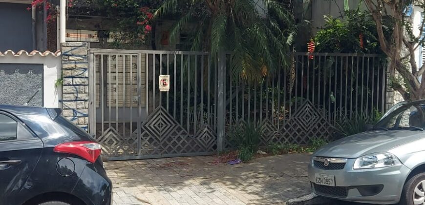 Casa à Venda na Mooca – Rua Itaqueri | Terreno de 250 m²